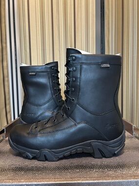 NIB Bates men’s boots